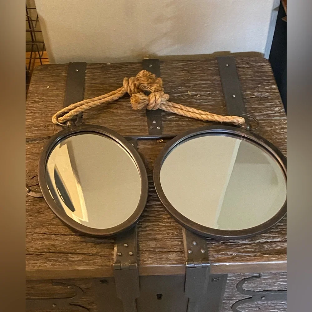 WALL HANGING MIRRORS SET